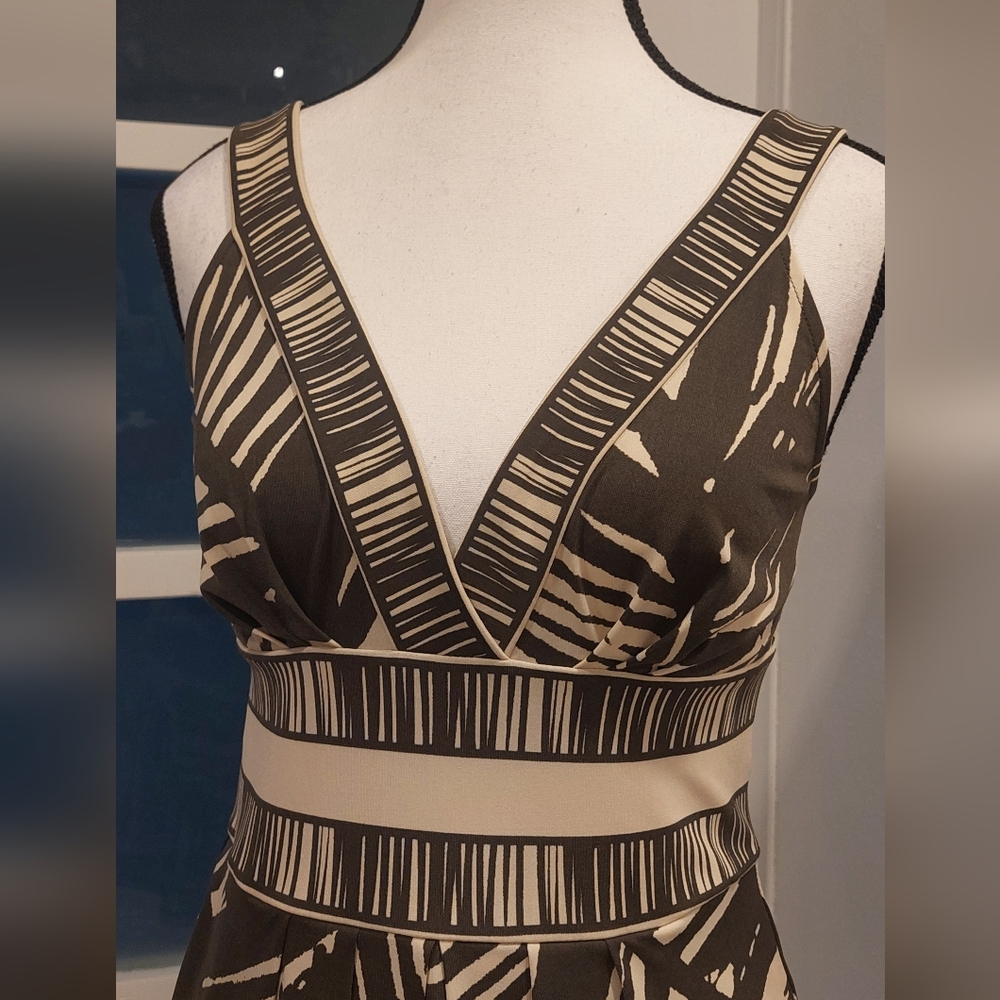 BCBGMaxAzria Tan and Cream Patterned Maxi Dress - Picture 2 of 10